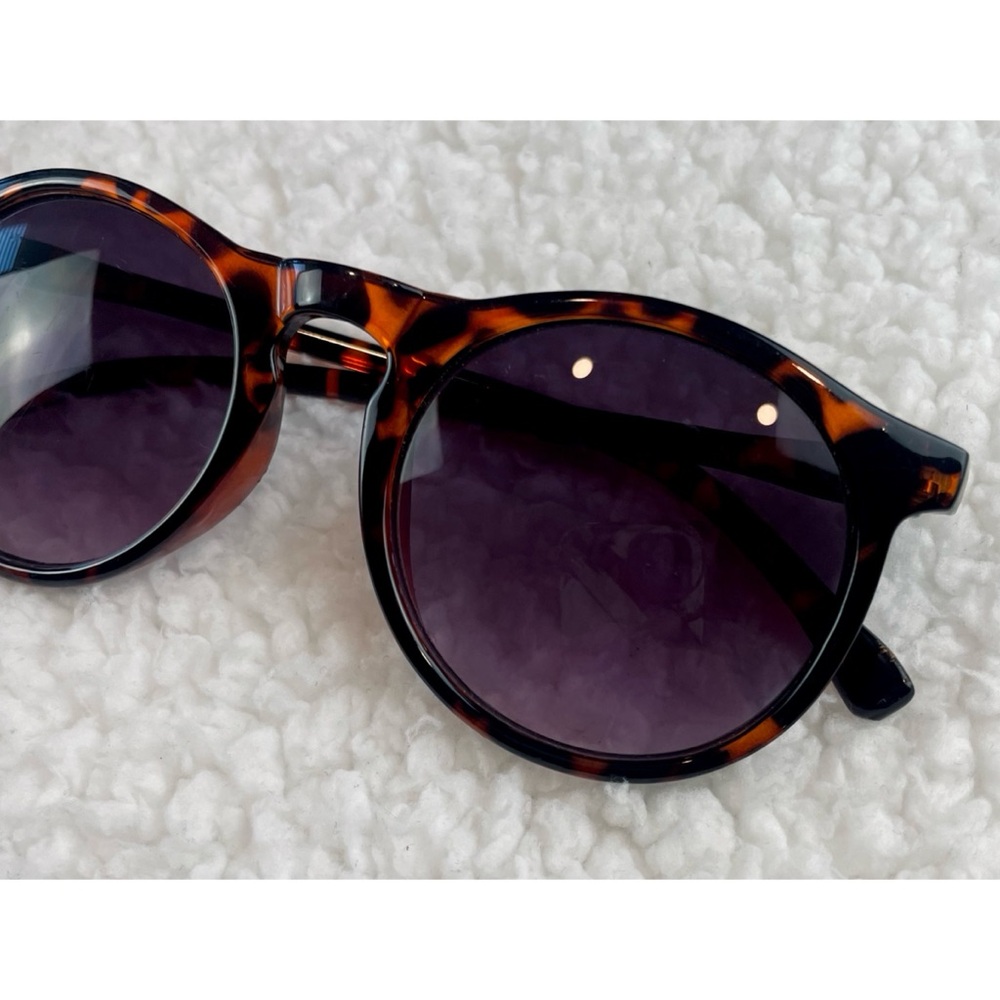 Tortoise Shell Sunglasses with Purple Lenses - Picture 13 of 16